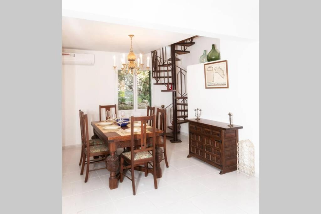 Villa Cecylia Khu nghỉ mát Khu nghỉ mát Es Canutells Ngoại thất bức ảnh
