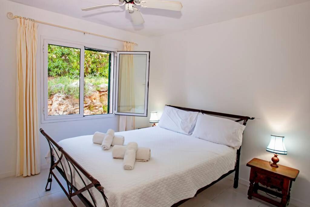Villa Cecylia Khu nghỉ mát Khu nghỉ mát Es Canutells Ngoại thất bức ảnh